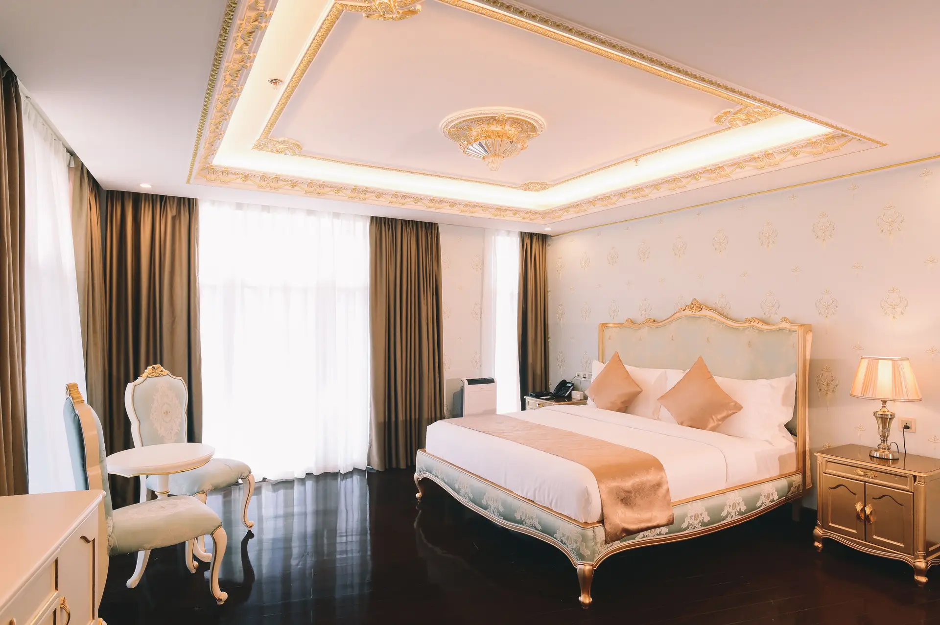 Grand Haven Suite